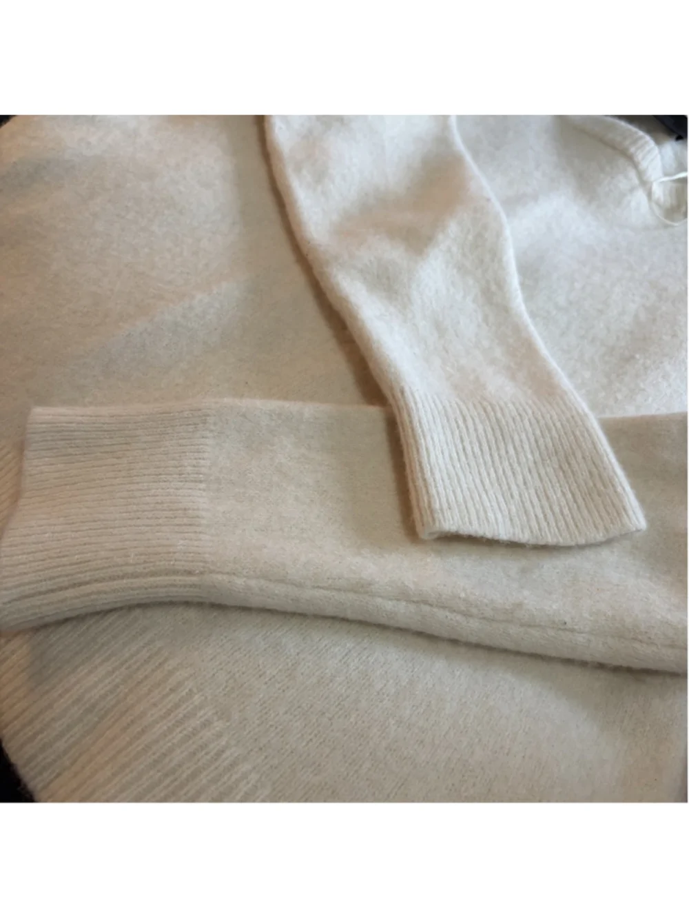 Zara Cashmere/Wool Blend Sweater - Size Large/Medium ✨ - Picture 8 of 11
